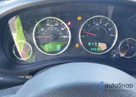 2014 Jeep Wrangler Unlimited Rubicon z USA, uszkodzony, nr VIN 1C4HJWFG2EL157963